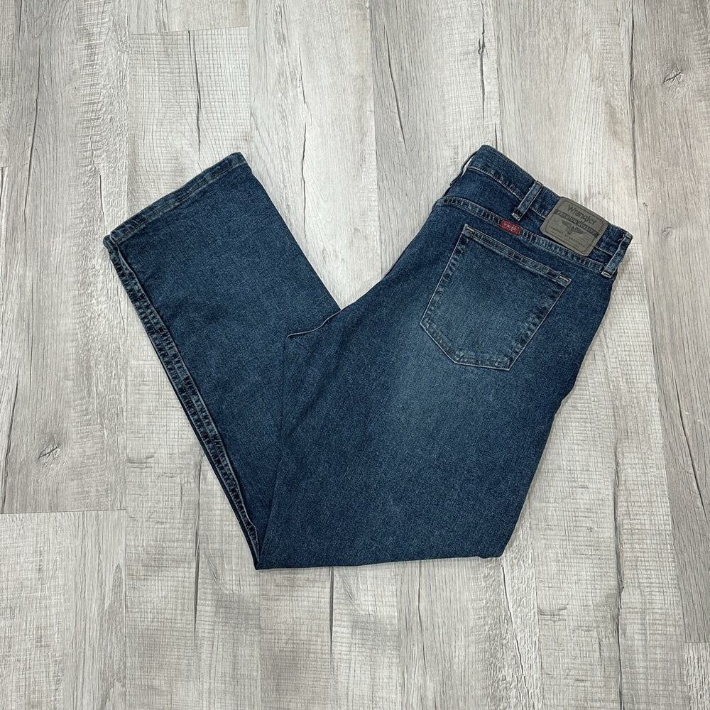 Wrangler Jeans Mens 38x32 Relaxed Fit Blue Denim Dark Wash Workwear Striaght Leg